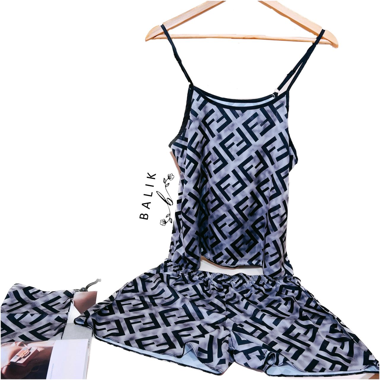 تاپ و شورتک زنانه ساتن ابریشم کد 320 طرح فندی